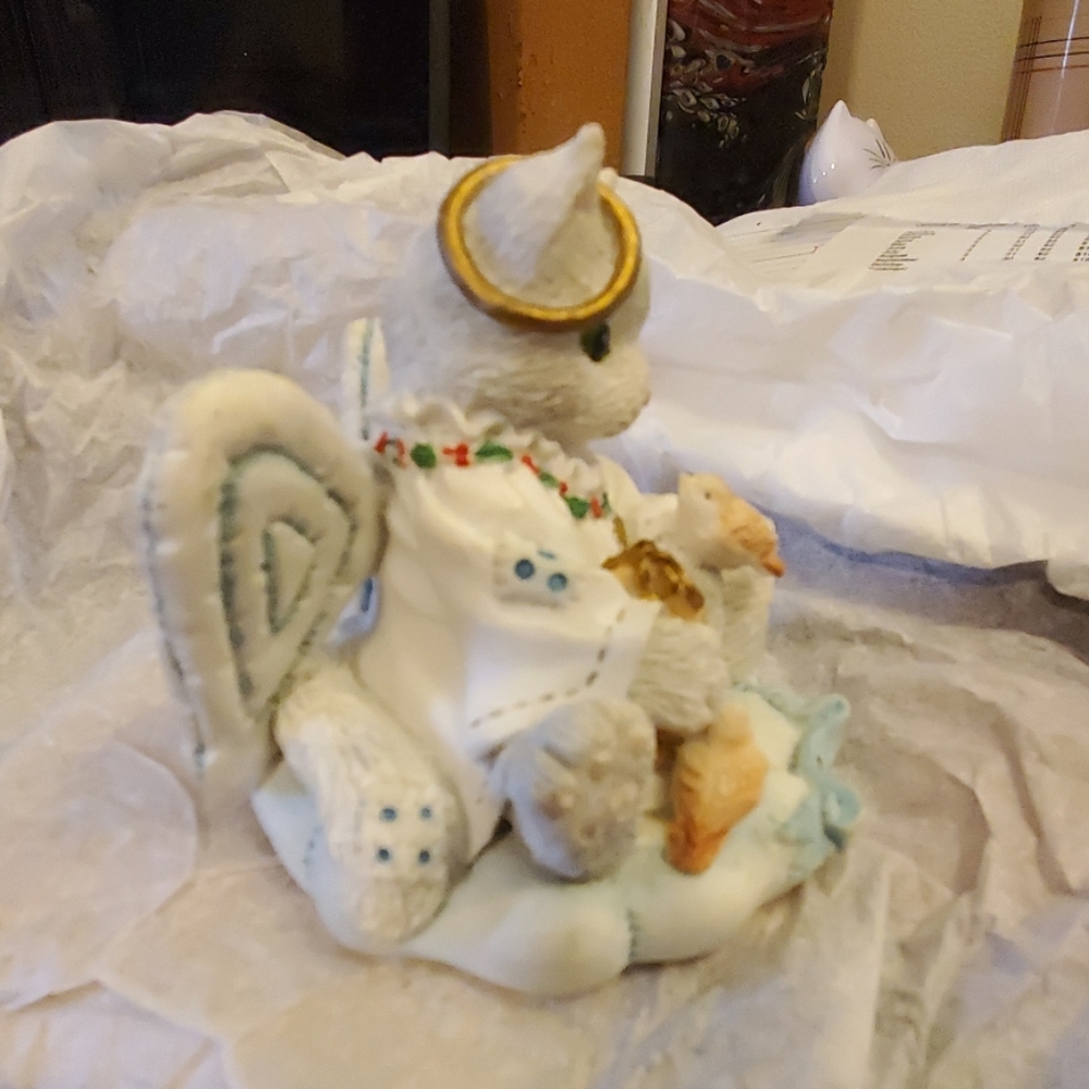 Calico kittens Joy to the World figurine - Picture 4 of 7